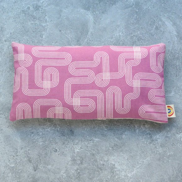 Weighted Eye Pillow Hot Cold Therapy Pack in Purple Linear Curve - Picture 2 of 4